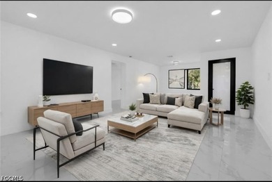 Fully Renovated 4BR Home on Rare DOUBLE LOT. Move-in ready and - photo 1