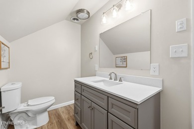 UT parents...your search is over! Nestled on a private wooded - photo 21