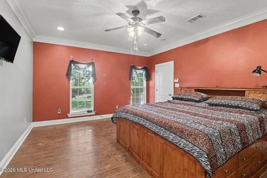 Welcome to this impressive single-family residence built in 2007 - photo 21