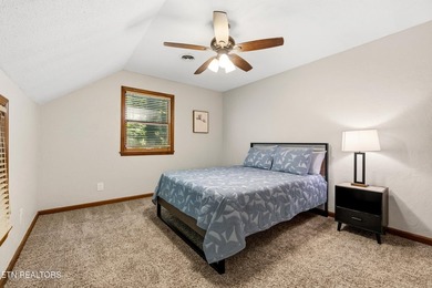 UT parents...your search is over! Nestled on a private wooded - photo 22