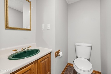UT parents...your search is over! Nestled on a private wooded - photo 27