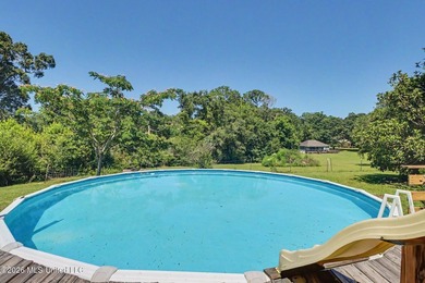 Welcome to this impressive single-family residence built in 2007 - photo 42