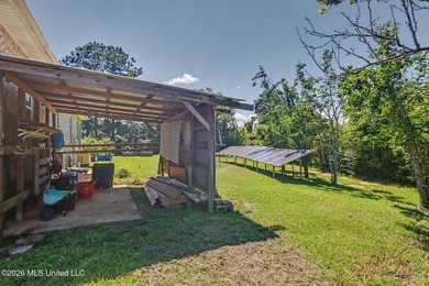 Welcome to this impressive single-family residence built in 2007 - photo 46