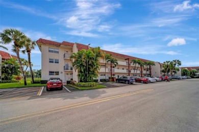 Lake Condo For Sale in Pembroke Pines, Florida