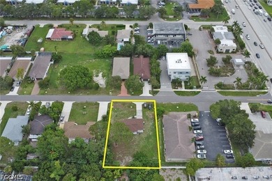 INVESTOR ALERT! Rare opportunity to own a 0.30-acre double lot - photo 1