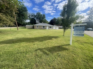 Goguac Lake Home Sale Pending in Battle Creek Michigan