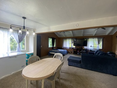 So much potential and priced to move quick! 2 homes on one acre - photo 2