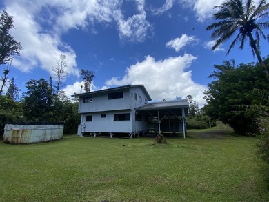 So much potential and priced to move quick! 2 homes on one acre - photo 4