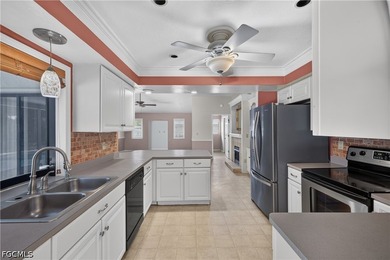 Welcome to this fantastic opportunity in the highly desirable - photo 6