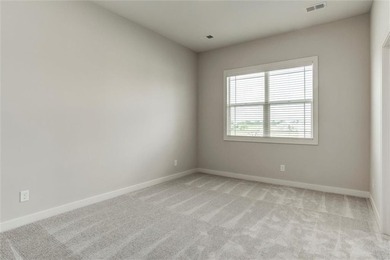 MOVE IN READY! BLINDS & GARAGE DOOR OPENERS ARE INCLUDED! Come - photo 10