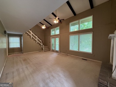 Welcome to 227 W Lakeview Dr! Nestled in the desirable Piney - photo 11