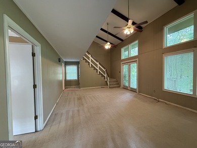 Welcome to 227 W Lakeview Dr! Nestled in the desirable Piney - photo 12