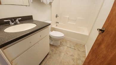 Great opportunity for a first-time buyer looking to build equity - photo 6