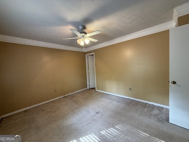 Welcome to 227 W Lakeview Dr! Nestled in the desirable Piney - photo 19