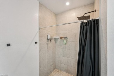 Welcome to this beautifully maintained Cape Coral home located - photo 22