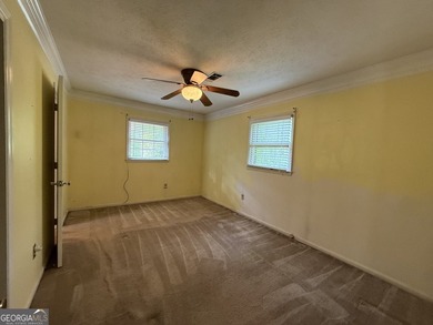 Welcome to 227 W Lakeview Dr! Nestled in the desirable Piney - photo 25