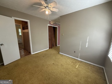 Welcome to 227 W Lakeview Dr! Nestled in the desirable Piney - photo 30