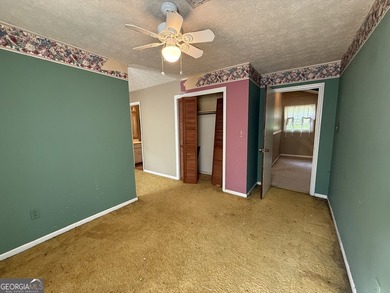 Welcome to 227 W Lakeview Dr! Nestled in the desirable Piney - photo 31