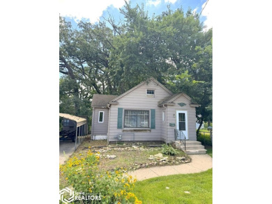 Clear Lake Home For Sale in Clear Lake Iowa