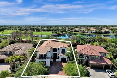 Live where every morning starts with views of the golf course - photo 2