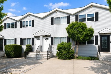 Come bring your imagination, and vision to this great townhouse - photo 18