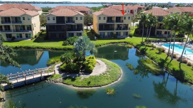 Lake Townhome/Townhouse For Sale in Palmetto, Florida