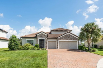 Lake Home For Sale in Kissimmee, Florida