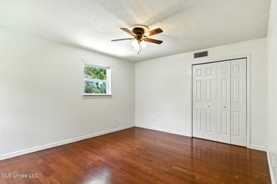 Rare do you find a waterfront home like this on 1.3 acres with - photo 25