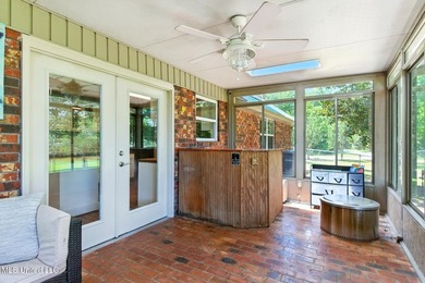 Rare do you find a waterfront home like this on 1.3 acres with - photo 32