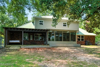 Rare do you find a waterfront home like this on 1.3 acres with - photo 35