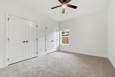Beautifully maintained 4-bedroom, 3-bath brick home tucked away - photo 37