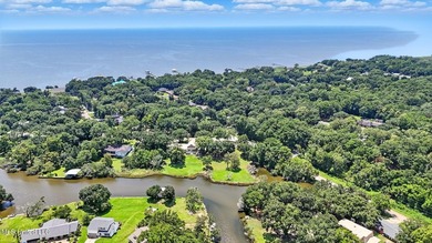 Rare do you find a waterfront home like this on 1.3 acres with - photo 41