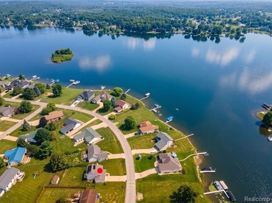 Enjoy stunning lake views without the lakefront price! This - photo 50