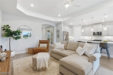2022 NEWER CONSTUCTION POOL HOME WITH PREMIUM LAKEFRONT LOT - photo 9