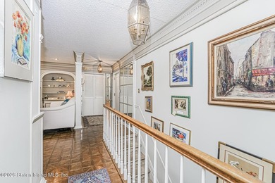 Exclusive Woodland Development - Spacious End-Unit Duplex Condo - photo 12