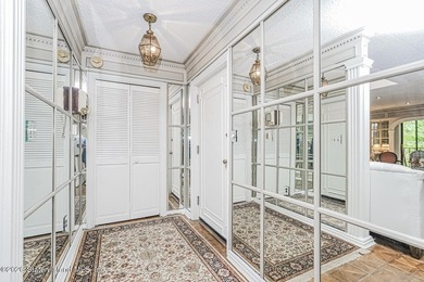 Exclusive Woodland Development - Spacious End-Unit Duplex Condo - photo 13