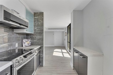 136 Lakeshore Dr T10 - photo 15