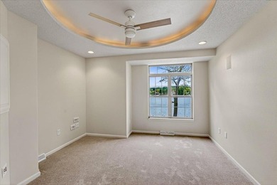 Experience luxury lake living in this beautifully updated Lake - photo 17
