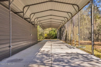 Looking for a 3-bedroom home? This one offers a great solution - photo 9