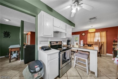 Discover this charming and well-maintained 3-bedroom, 2-bathroom - photo 10