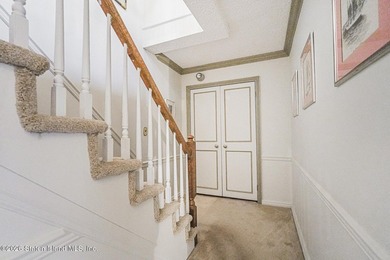 Exclusive Woodland Development - Spacious End-Unit Duplex Condo - photo 20