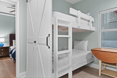 This beautifully updated, turnkey lakeview condo at Laketown - photo 23