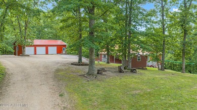 If you're looking for peace, privacy, and room to roam, this - photo 25