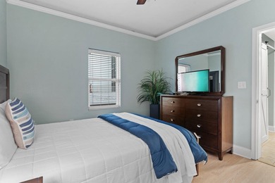 This beautifully updated, turnkey lakeview condo at Laketown - photo 26
