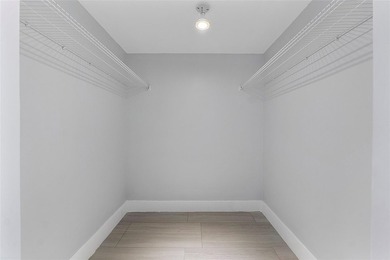 136 Lakeshore Dr T10 - photo 26