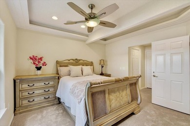 Experience luxury lake living in this beautifully updated Lake - photo 26