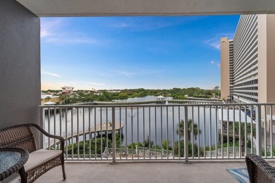 This beautifully updated, turnkey lakeview condo at Laketown - photo 27