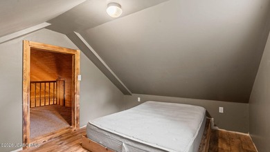 If you're looking for peace, privacy, and room to roam, this - photo 33
