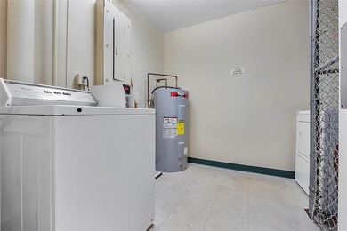 136 Lakeshore Dr T10 - photo 33