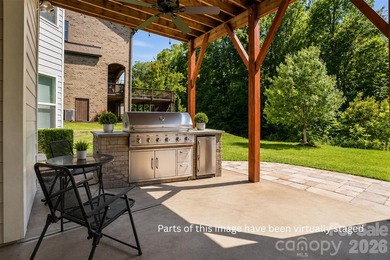 This beautiful single-family home is nestled in the heart of - photo 38